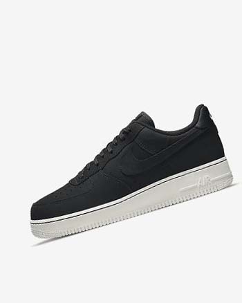 Nike Air Force 1 '07 LX Negros | MX 2300
